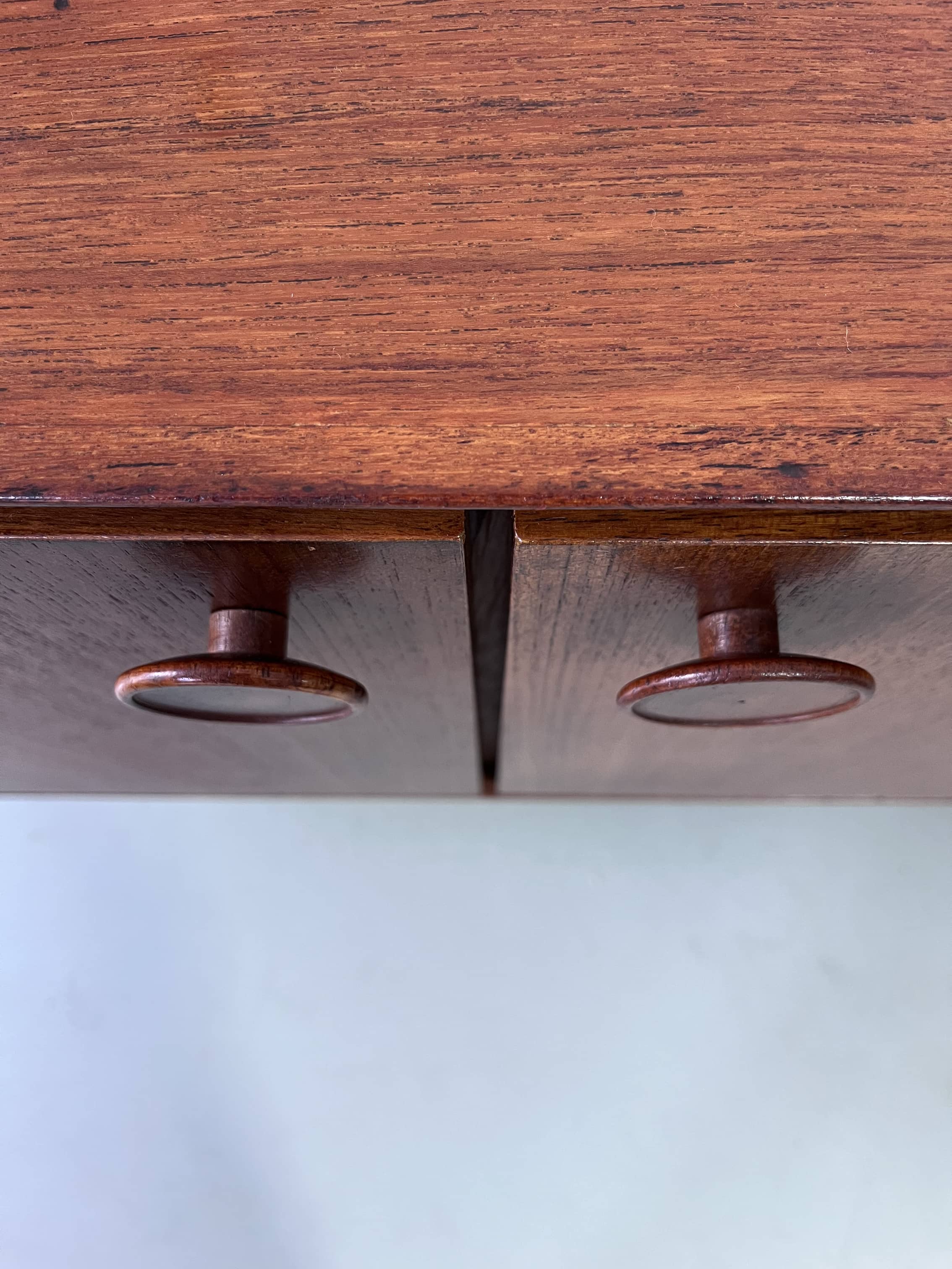 Vintage lowboard teak