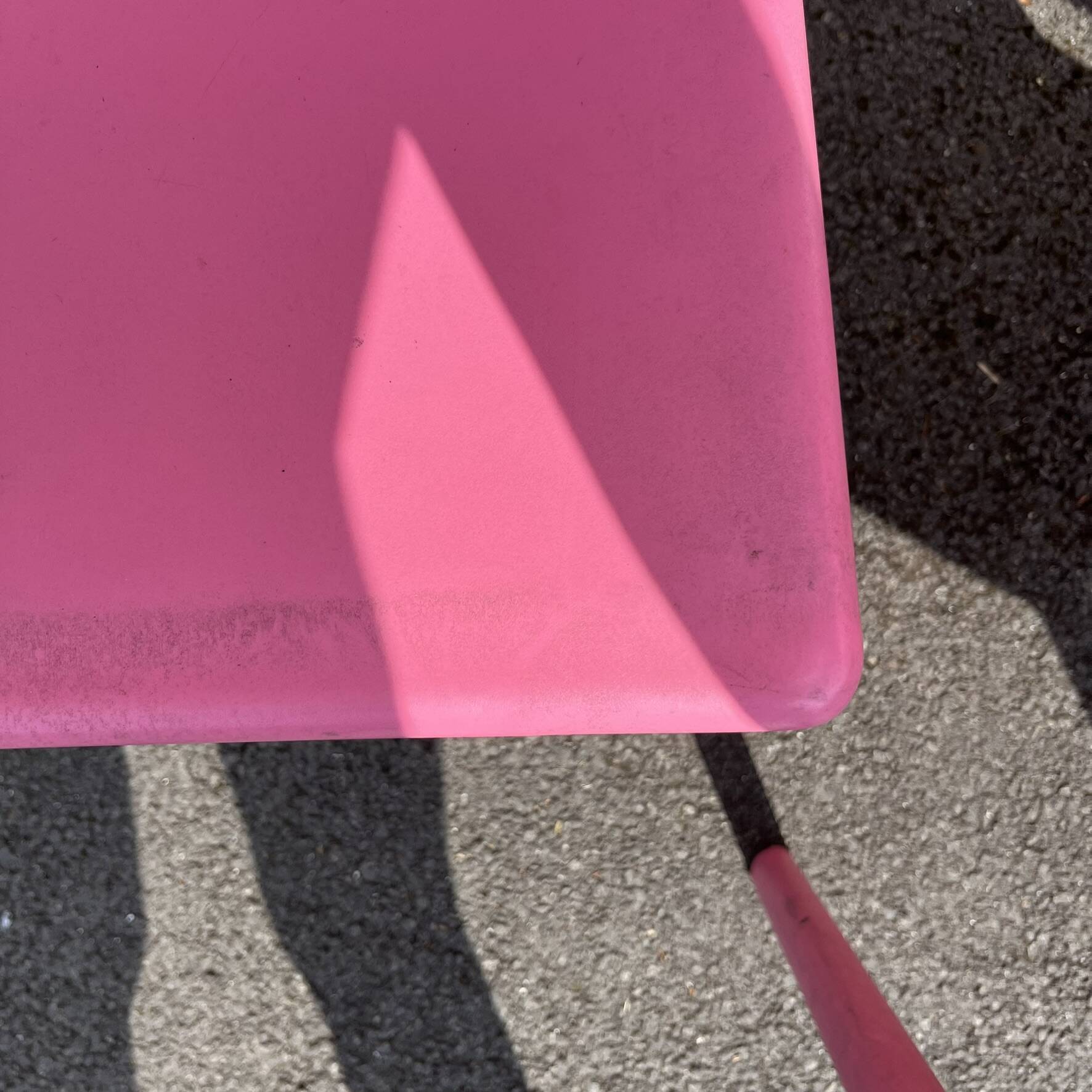 Set of 4 pink design AIR CHAIRS by Jason Morrison.