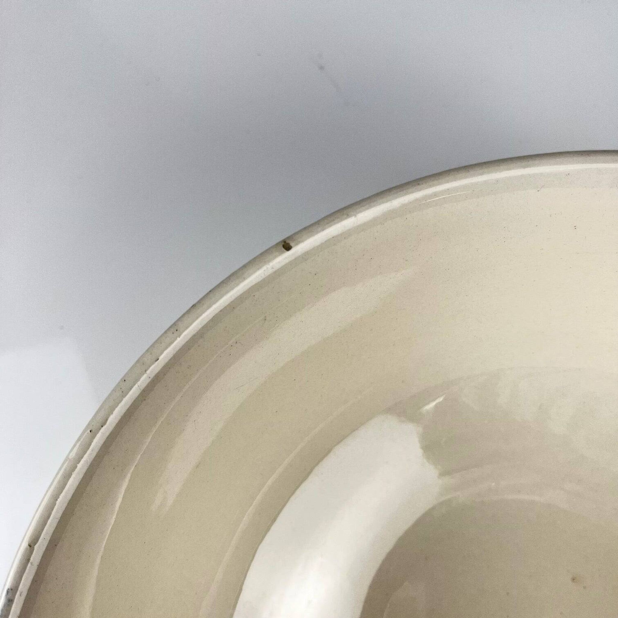Half-porcelain salad bowl Badonviller, blue flower pattern, early 20th century.