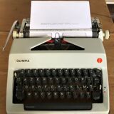 Luxury Olympia Traveller typewriter