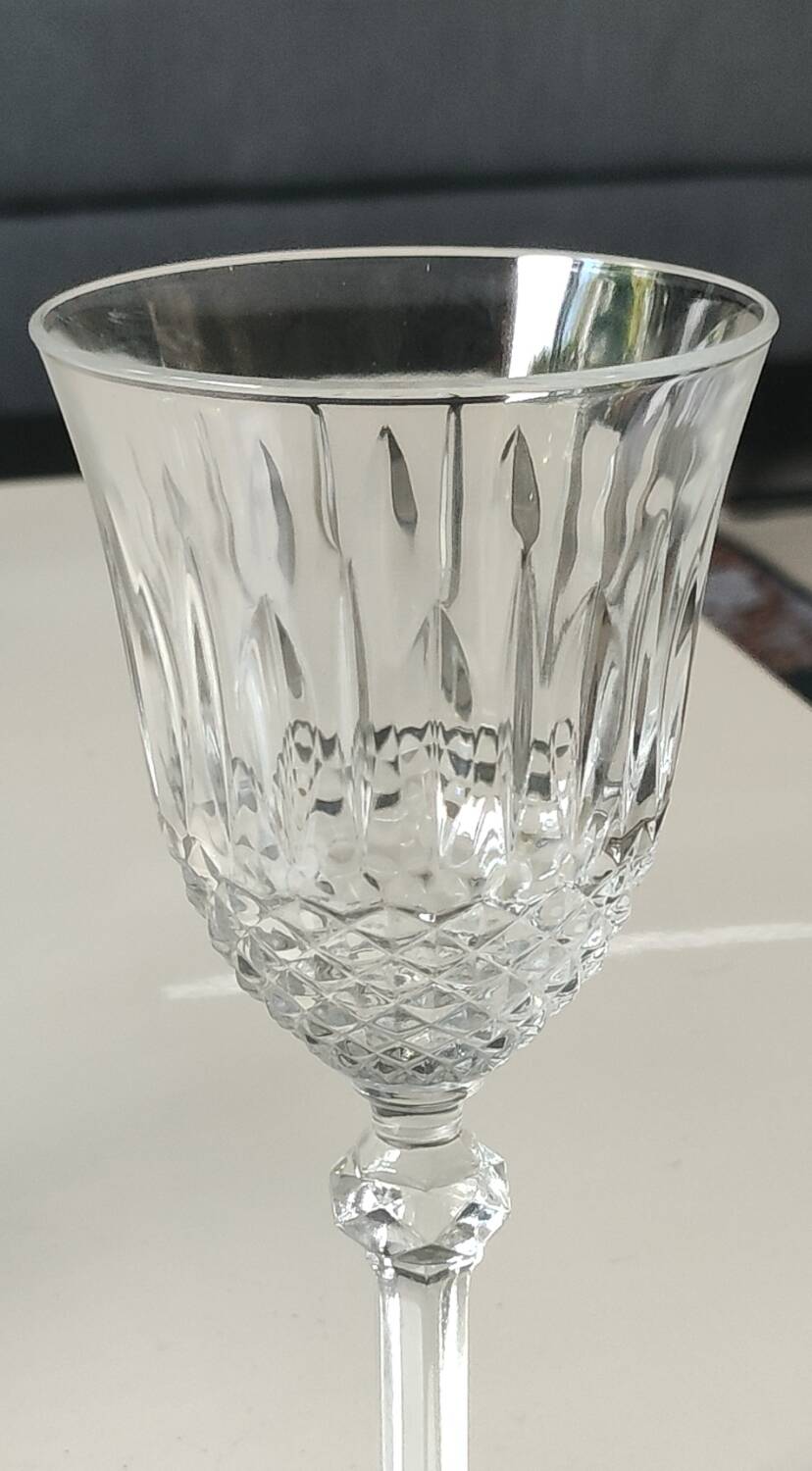 Set of 6 white wine glasses, Bohemian crystal. Regency/Empire style, 17.5 cm