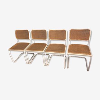 Suite de 4 chaises design par Marcel Breur modèle B32 Cesca