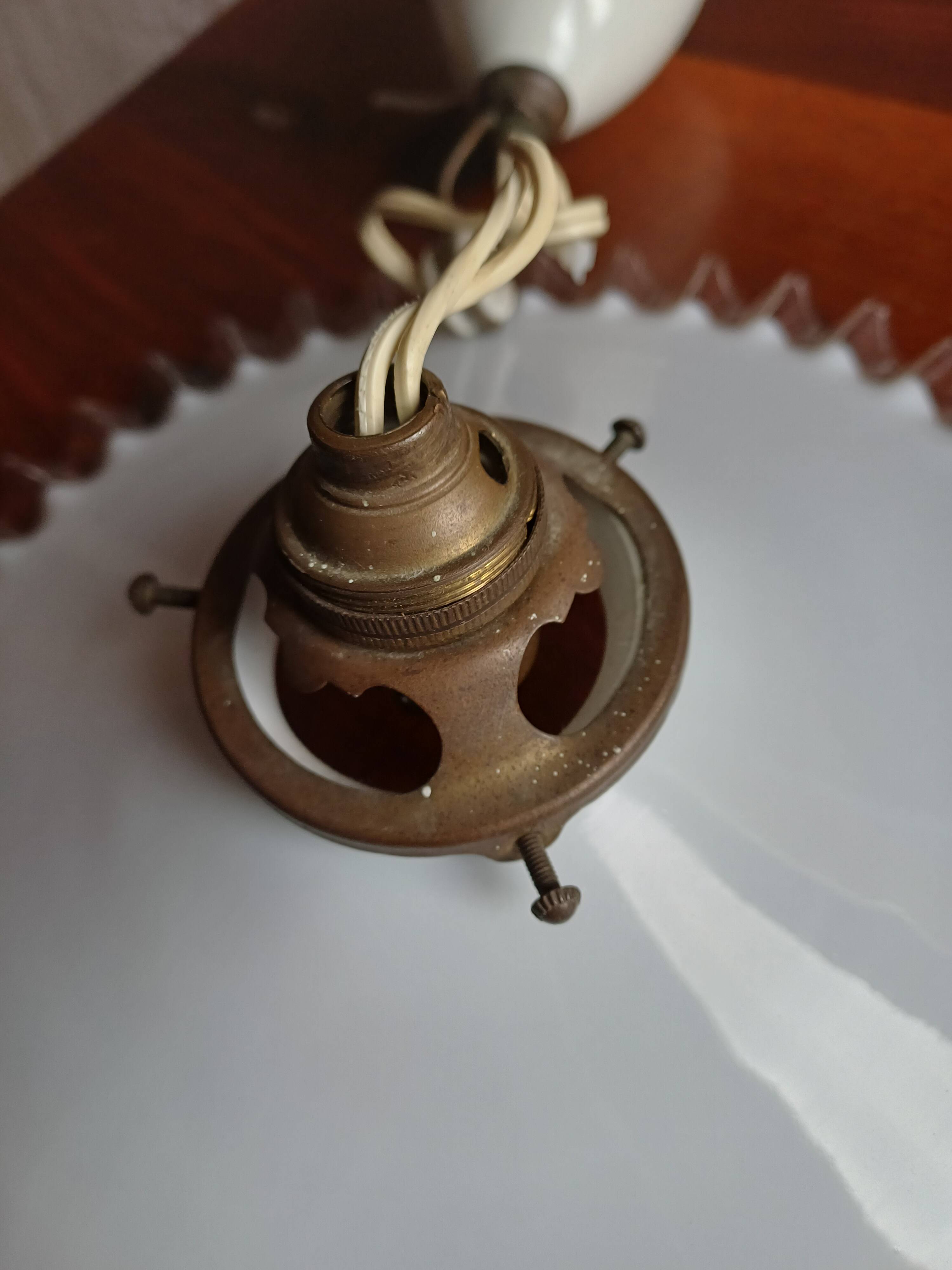Vintage "rise and fall" lamp in opaline and porcelain