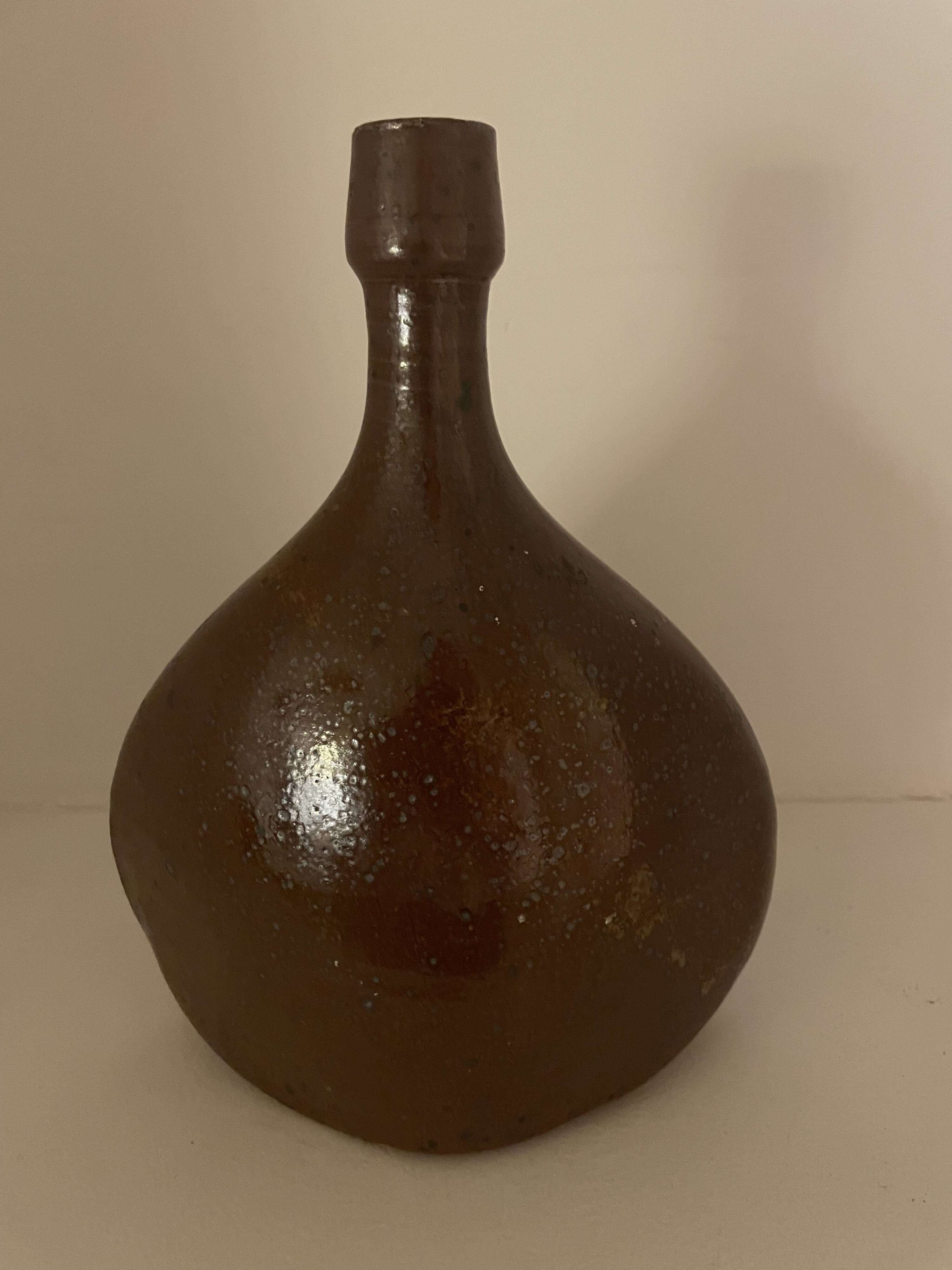 Set of 18 decorative items