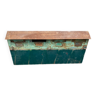 Sheet metal mailboxe