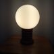 Lampe scandinave vintage en bois et opaline
