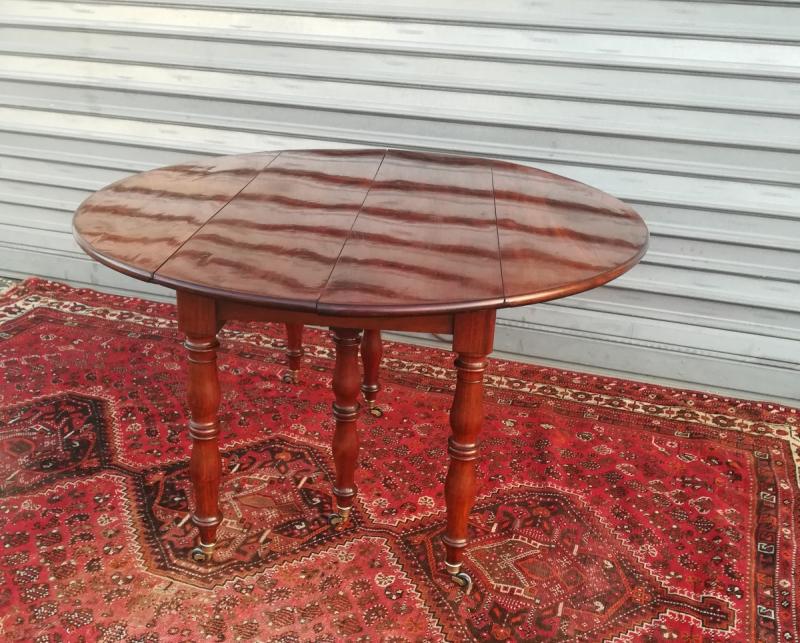 6-foot table in mahogany from the Louis Philippe period