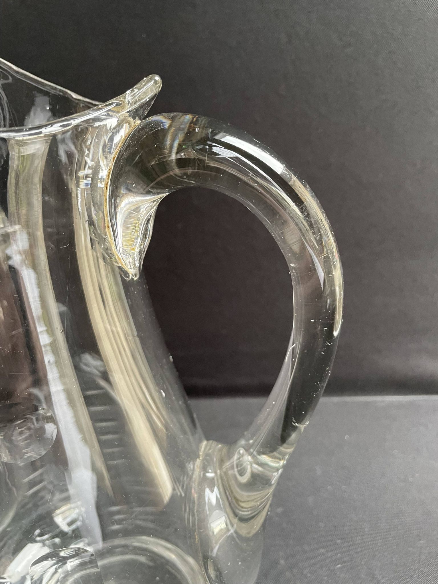 Broc verre soufflé et taillé XIXème