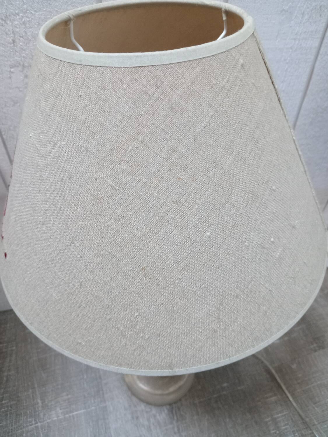 Table lamp