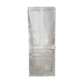 Old molded separation door