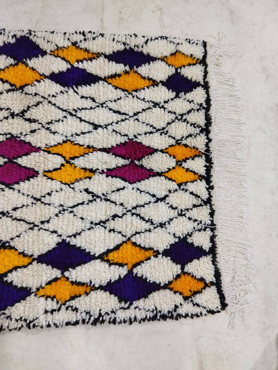 Handmade moroccan berber rug 190 x 100 cm