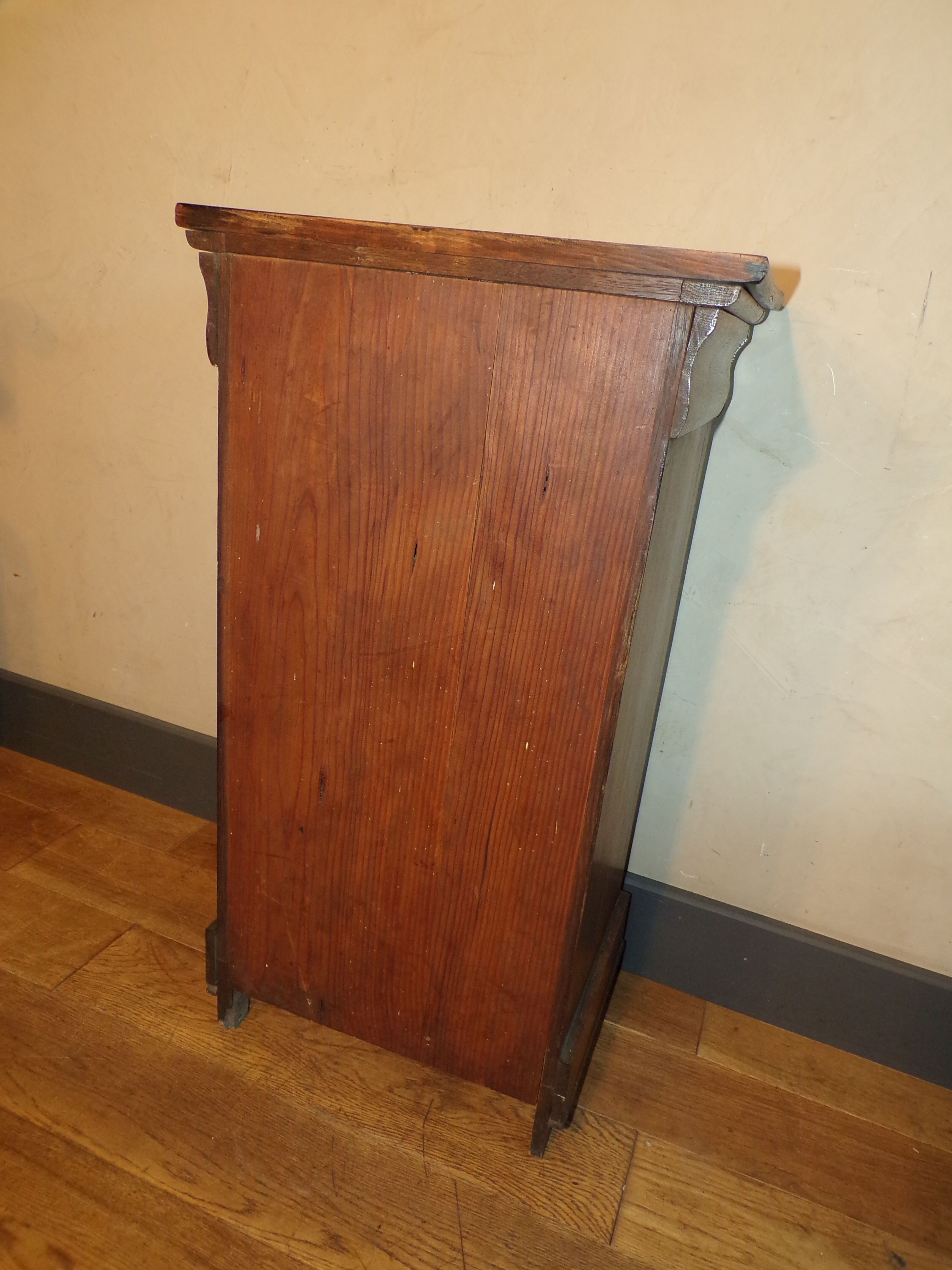 Former Lorraine confectioner a door