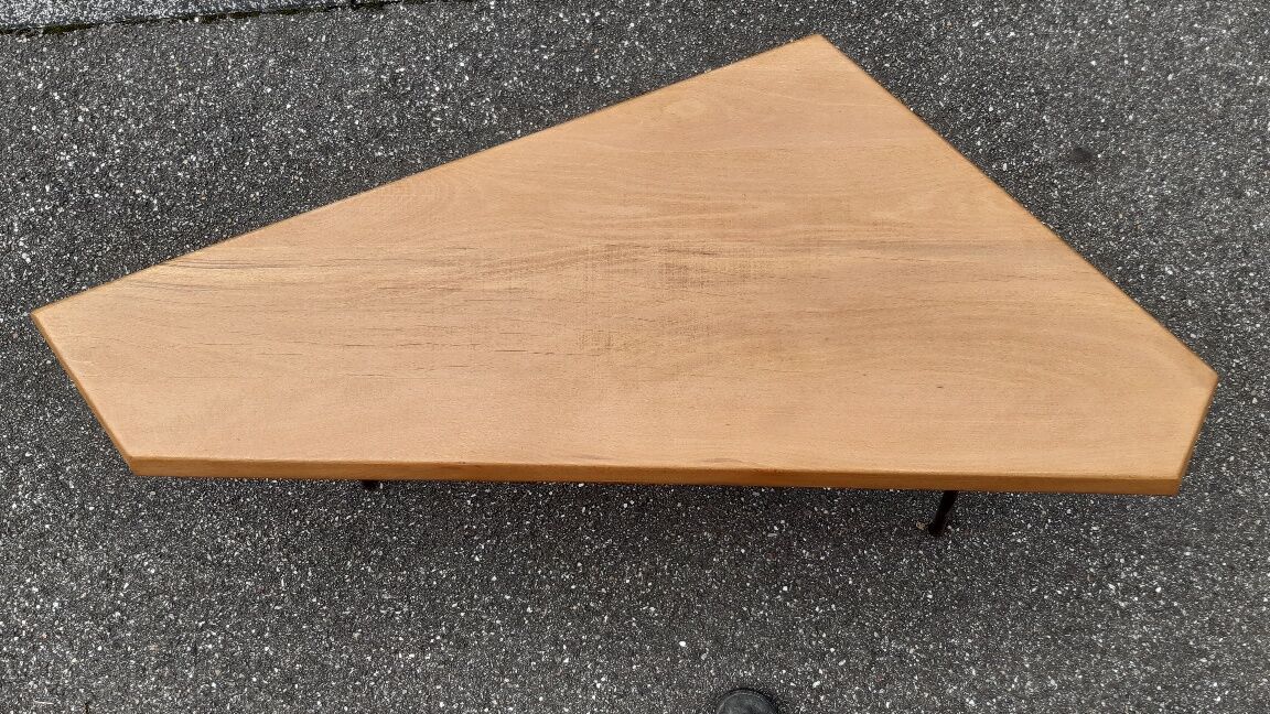 Table basse asymétrique 1950