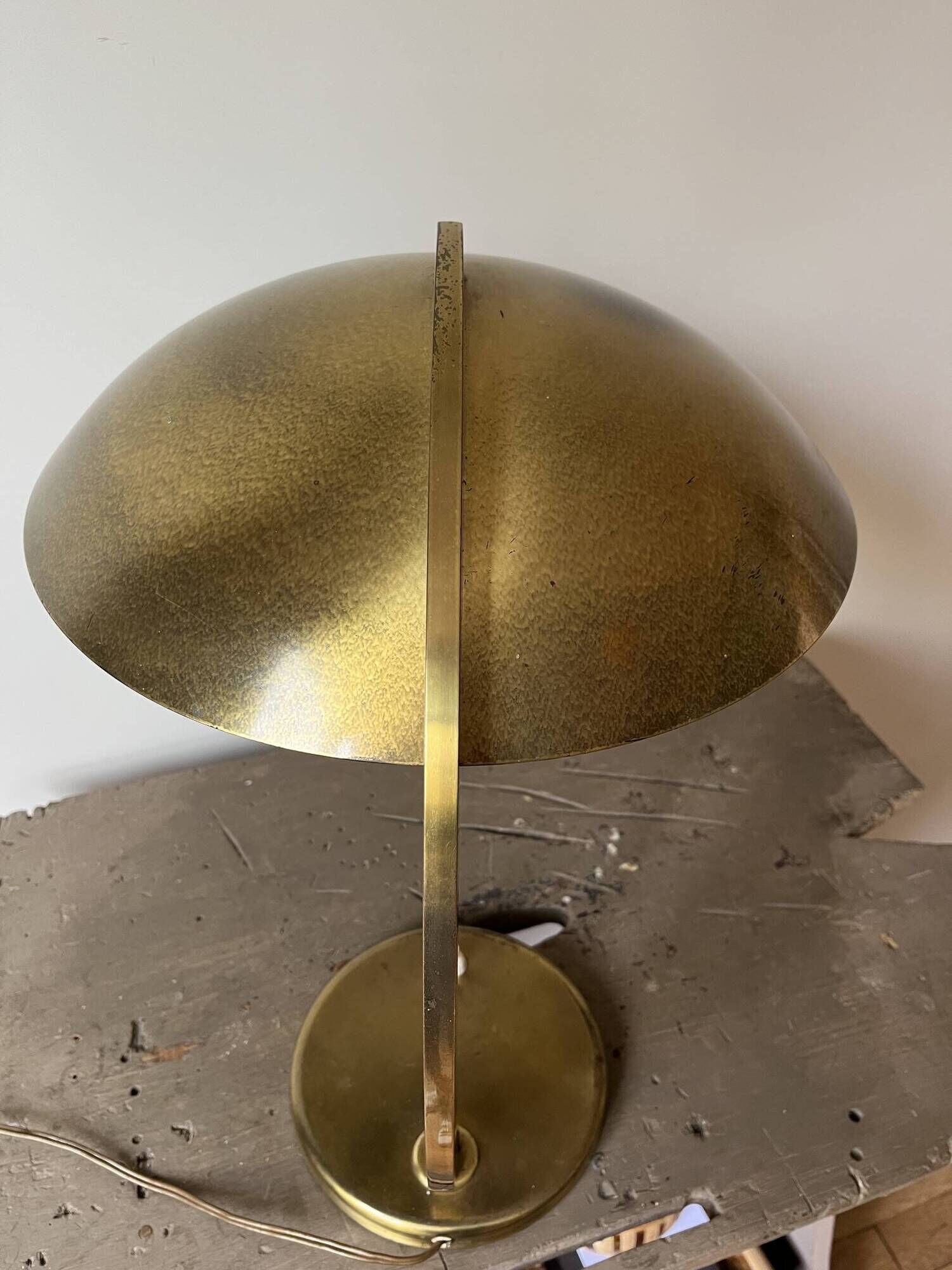 Bauhaus desk lamp in brass by Egon Hillebrand