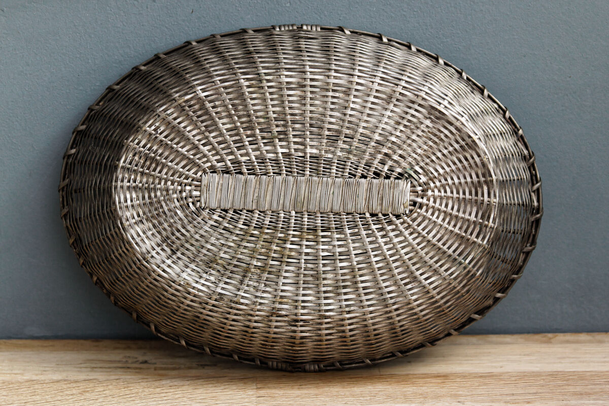 Braided metal bread basket