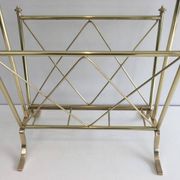Porte-revues de style néoclassique en laiton et tablette en verre de la Maison Jansen