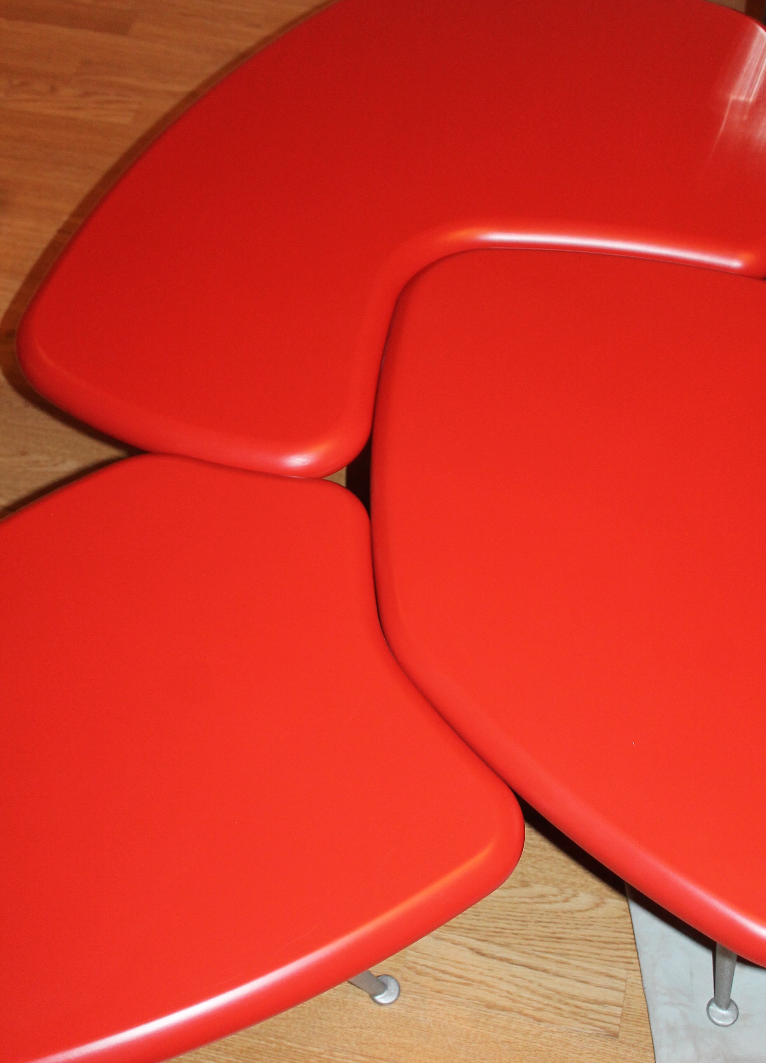 Set of 3 tables low Shu by Roderick Vos for Linteloo