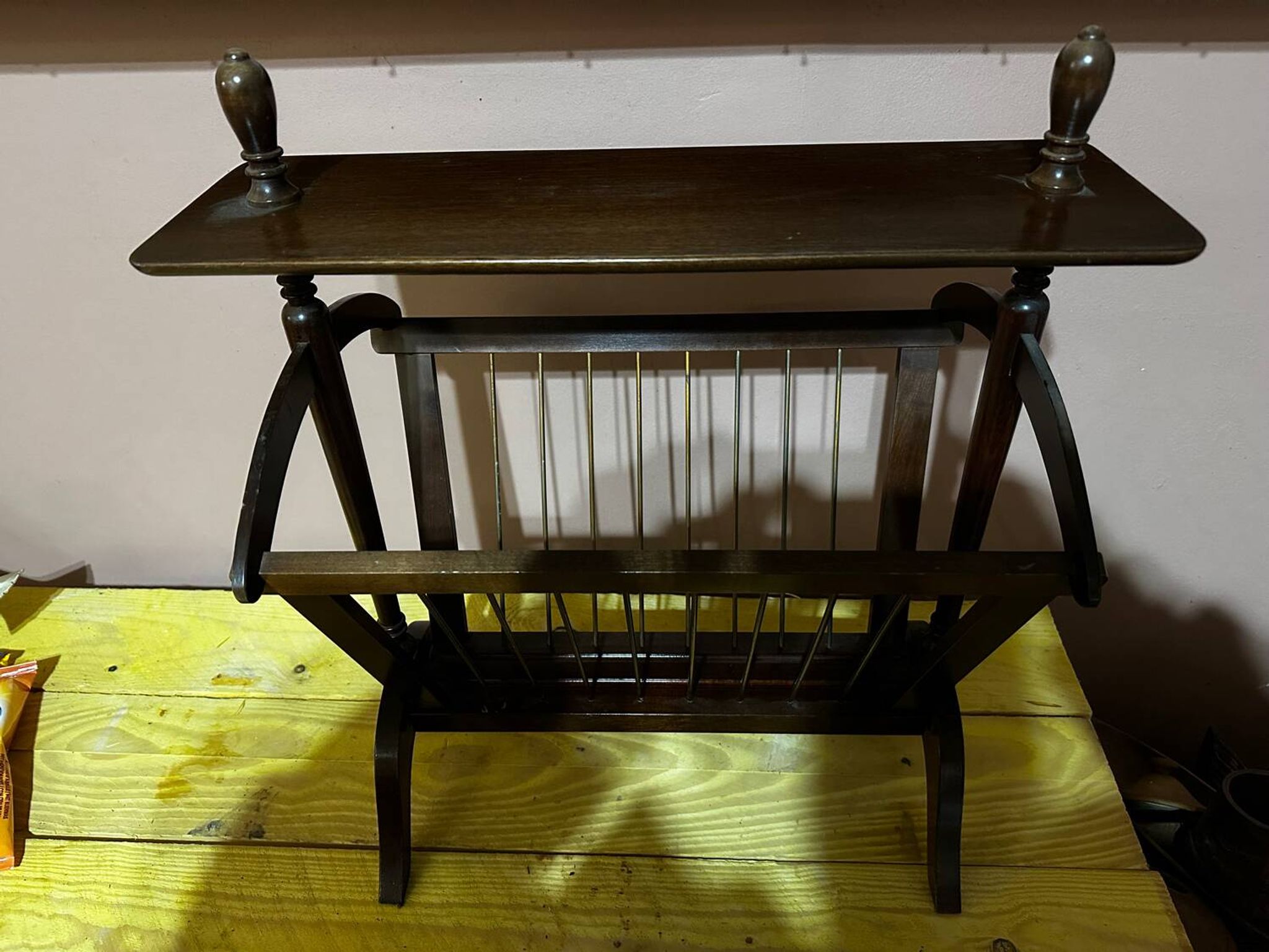 Porte revues vintage en bois - années 50-60