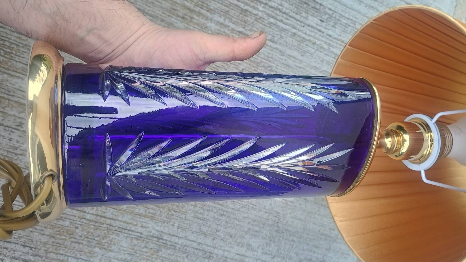 Superb blue crystal lamp vintage 80's to place Feese made in Germany.