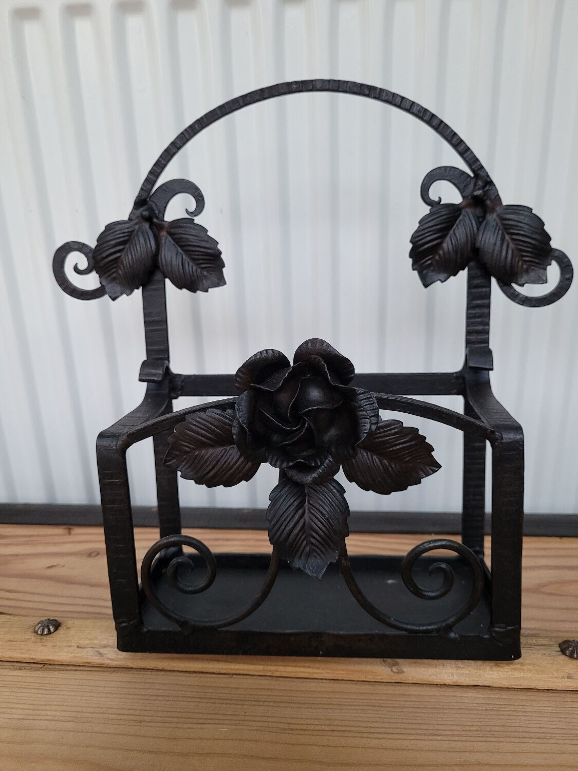 Porte brosses en fer forgé