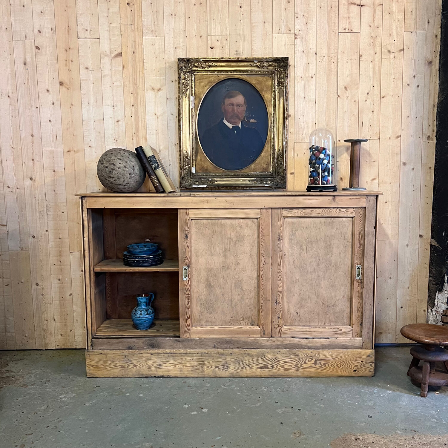 Enfilade d’atelier  à portes coulissantes