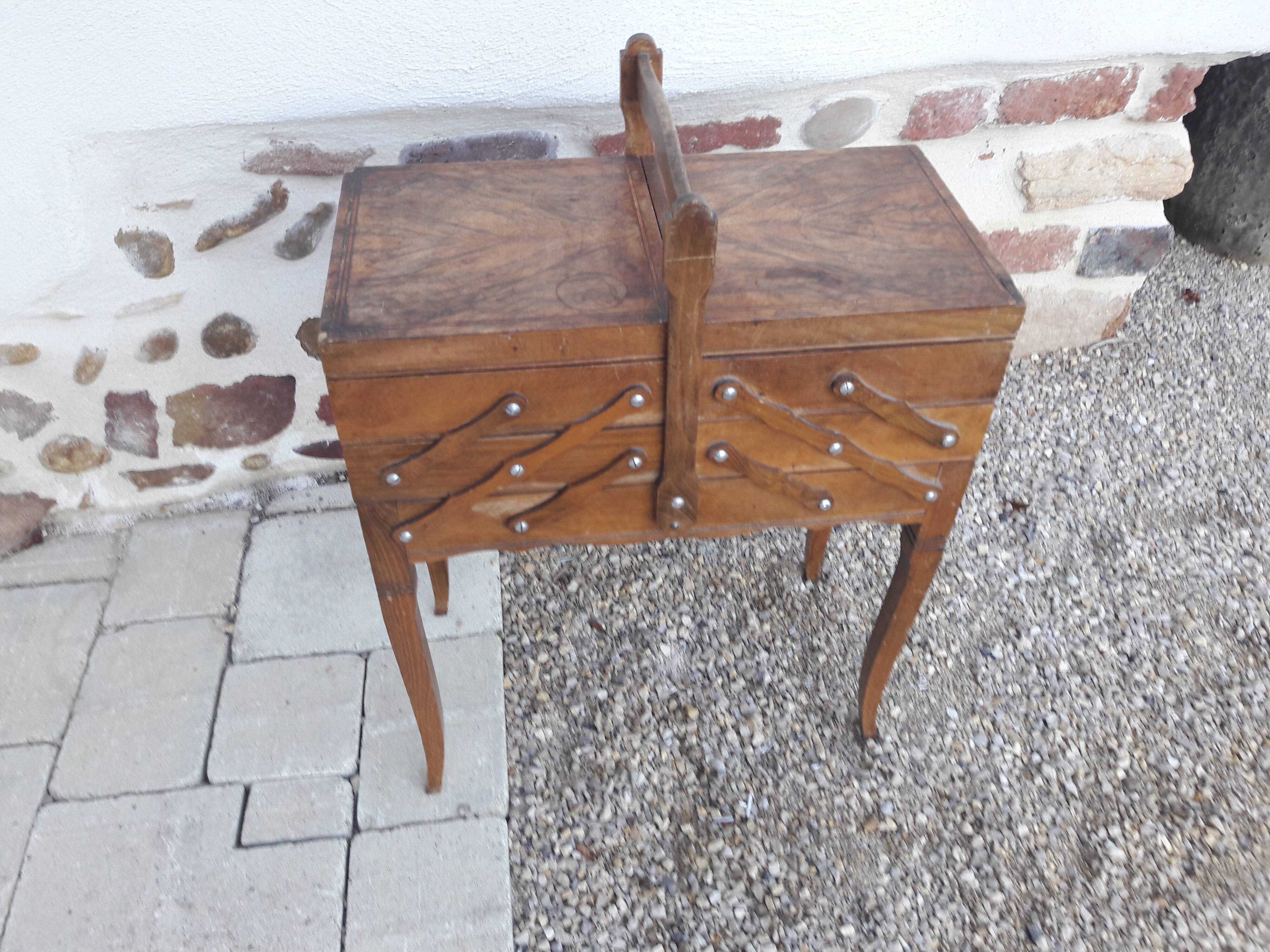 Wood and marquetry worker