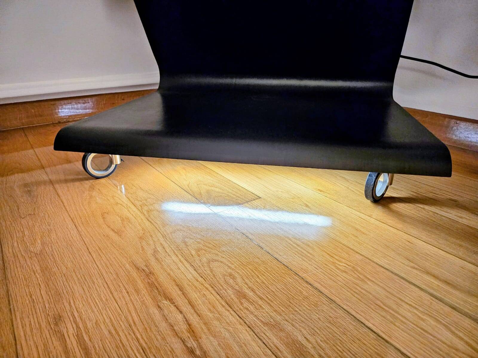 TV unit "Cobra" by Mario Bellini for Horm, Italian design, curved wood and LED.