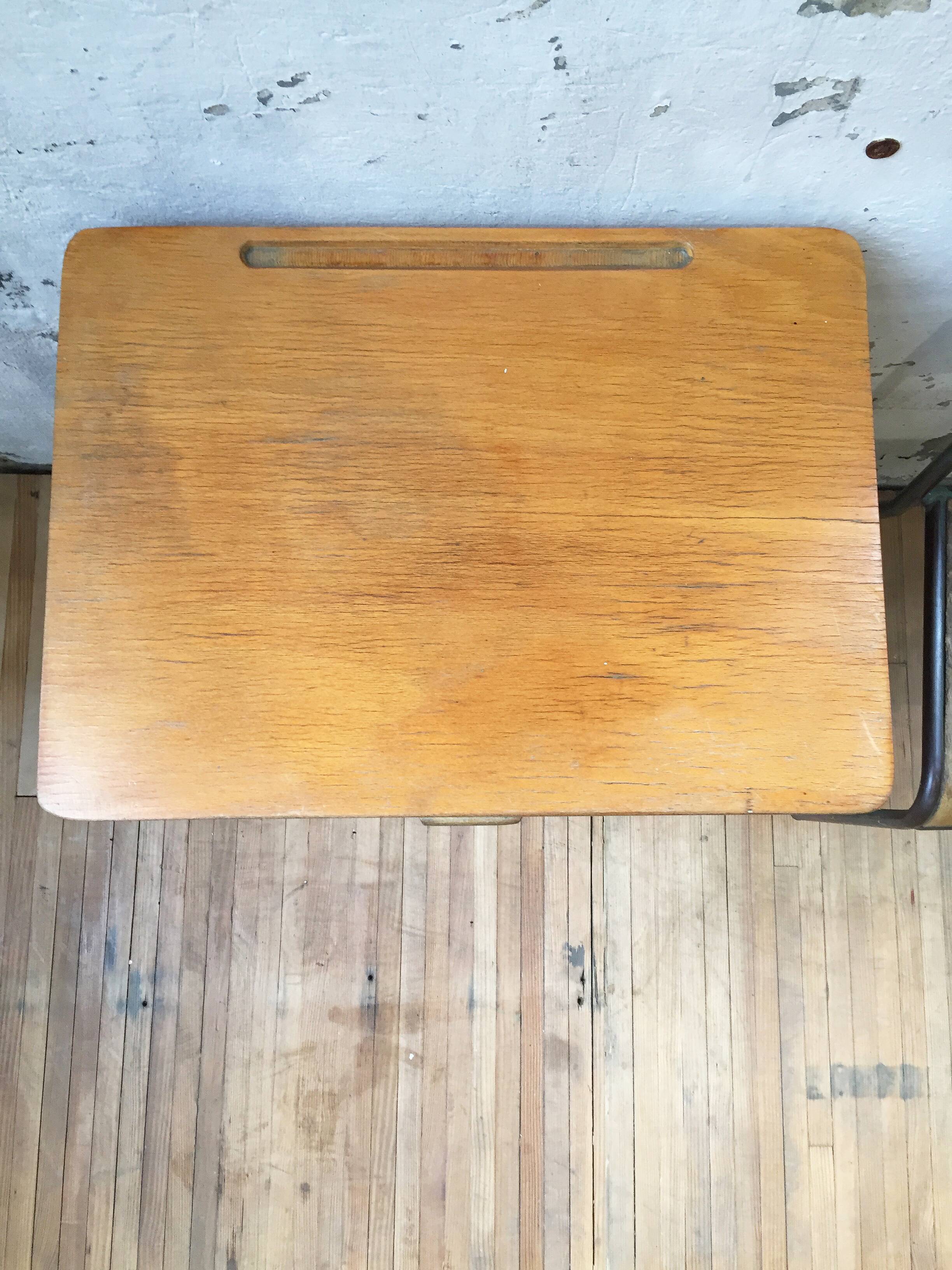 Writing desk and chair stella