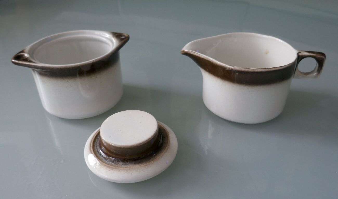 Milk jug and sugar bowl