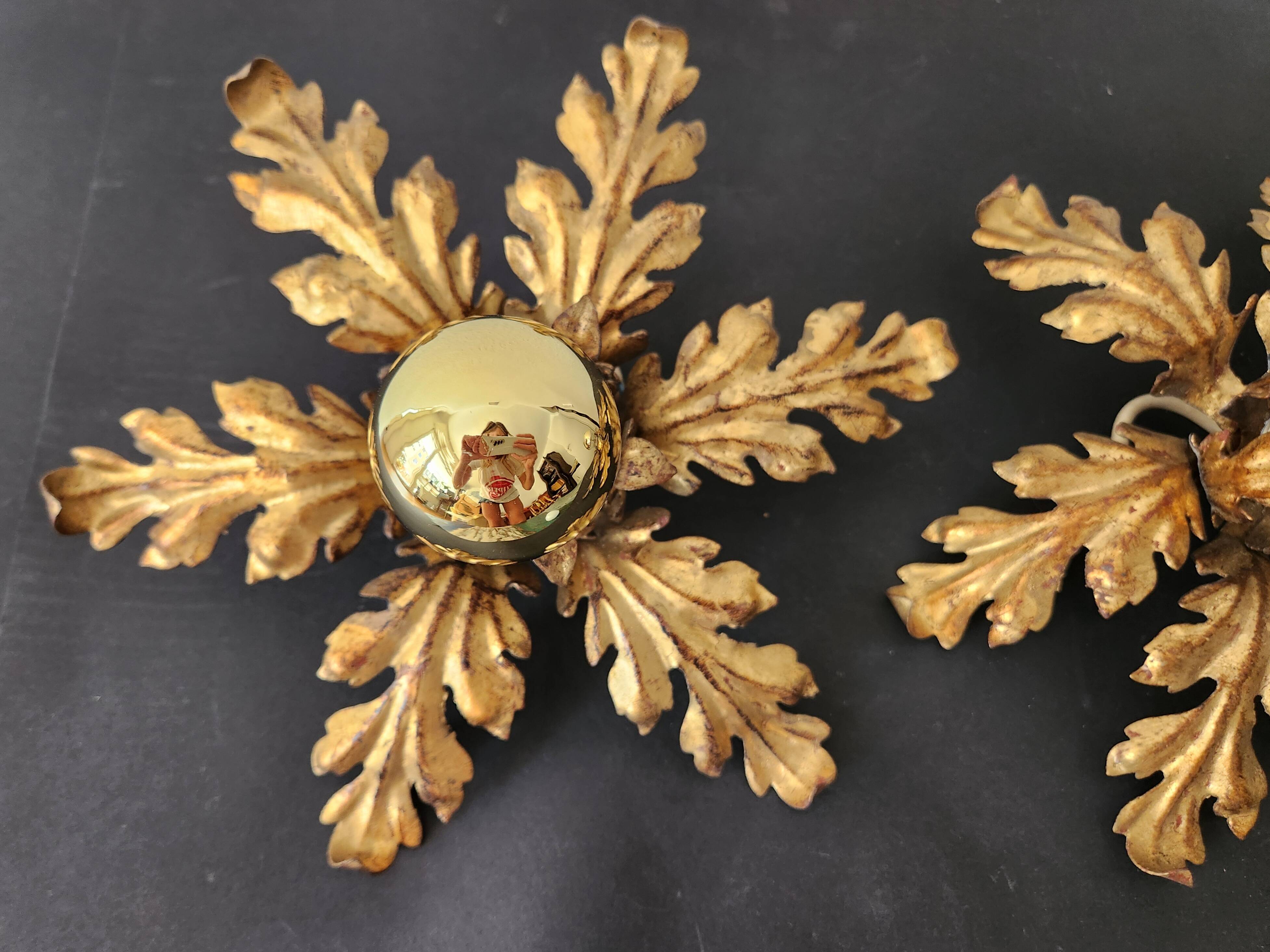 Gilded hand-forged Florentine wall lamp Hans Kögl style, Italy