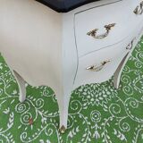 Petite commode style L.XV