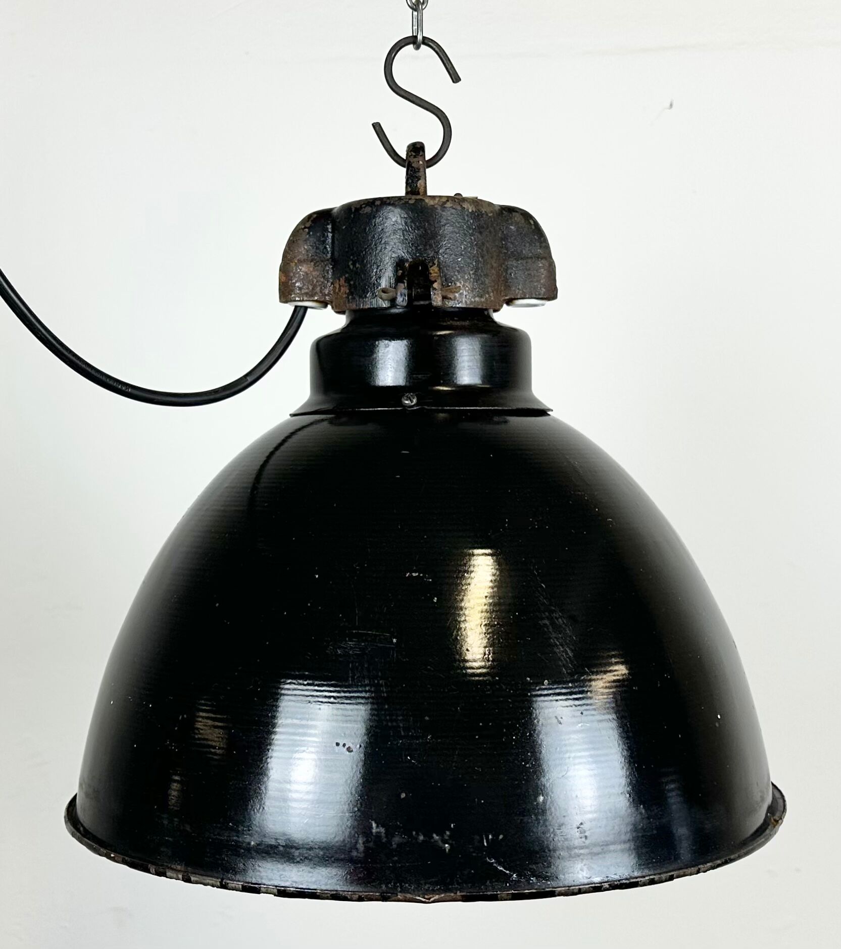 Industrial Bauhaus Black Enamel Pendant Lamp, 1930s