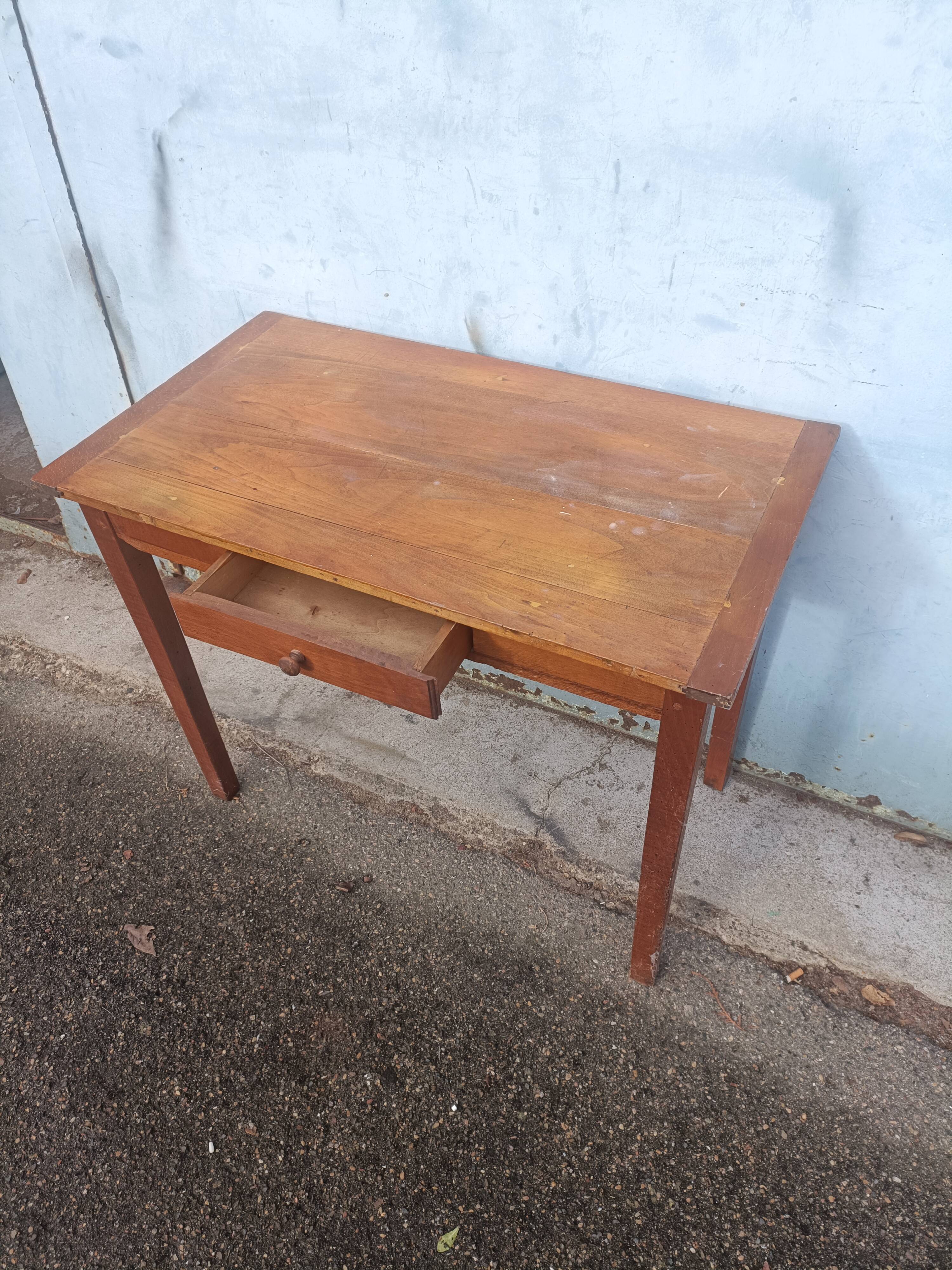 Pine desk early 20th