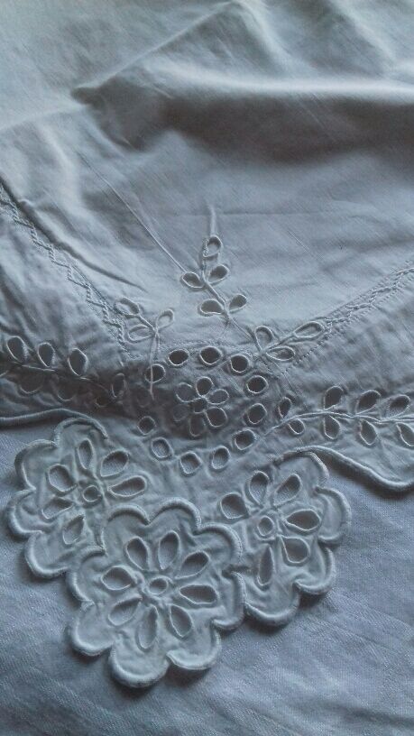 Old cotton pillow taie