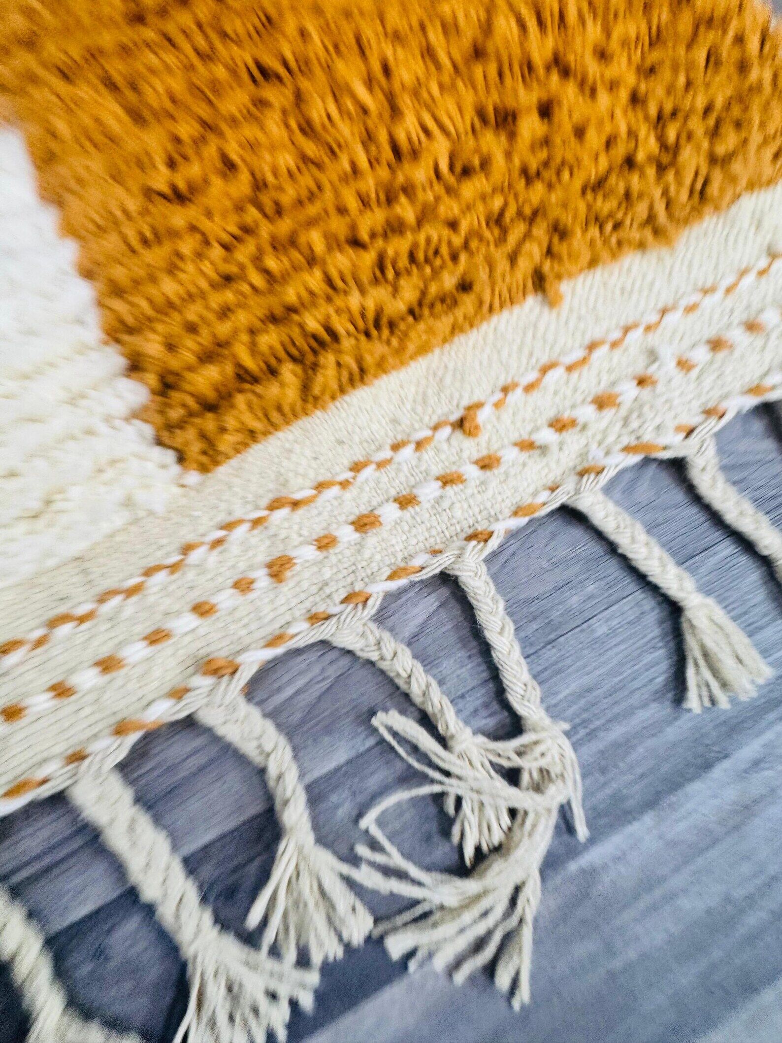 Handmade Berber rug in wool 150/250m