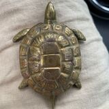 Brass turtle - opens and fits