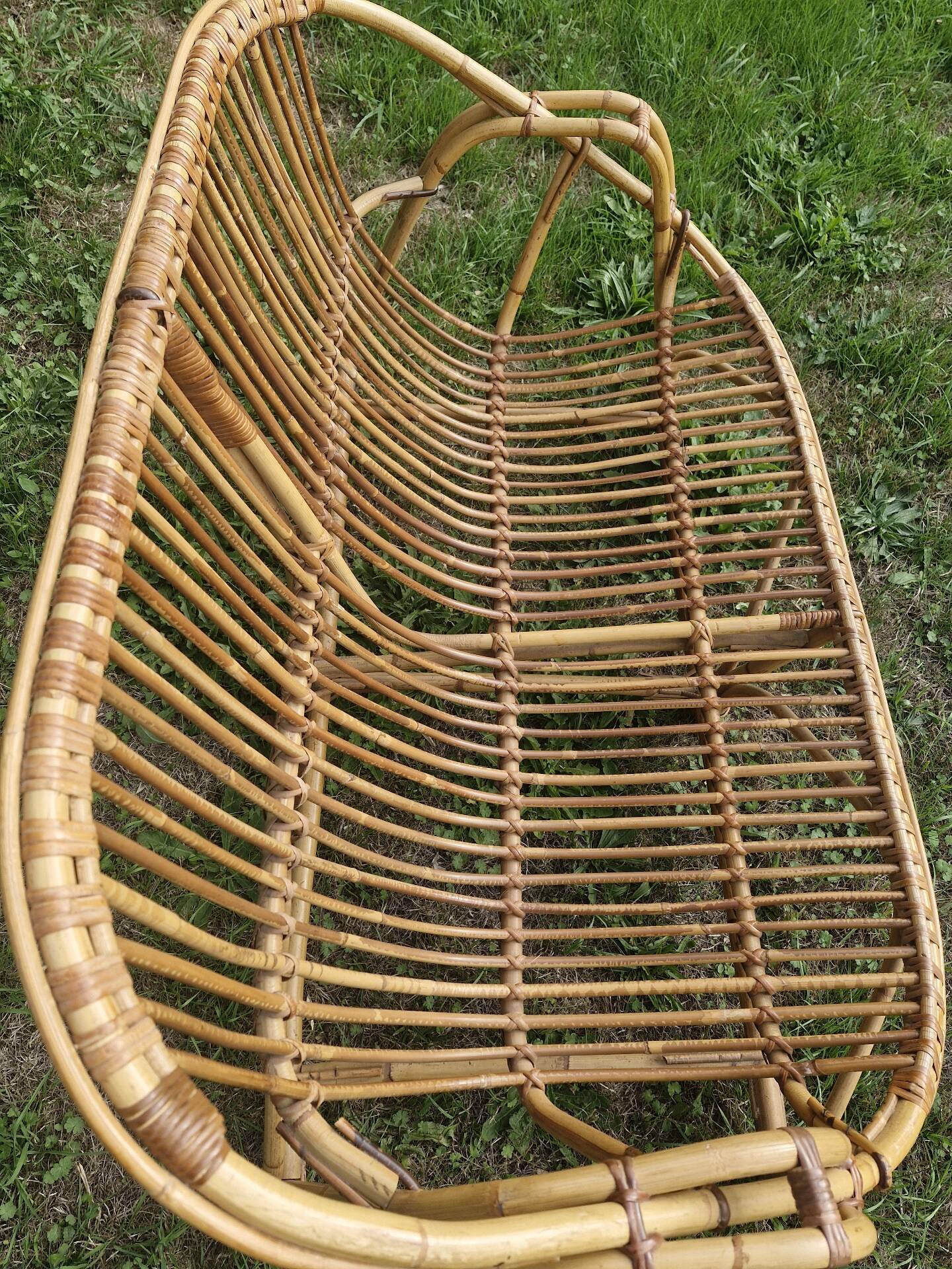 Rattan bench