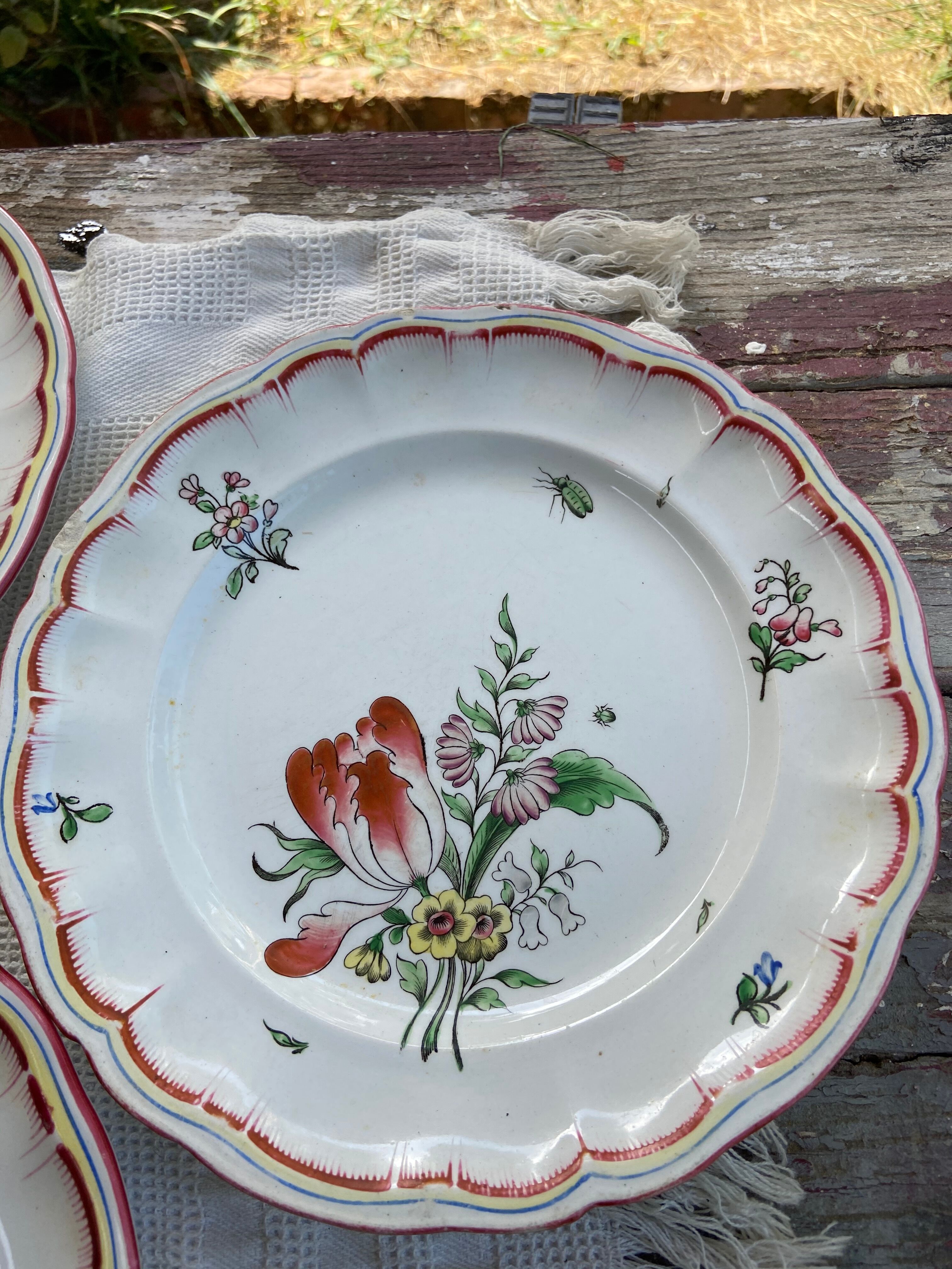 Lot de 6 assiettes à dessert Lunéville décor de fleurs