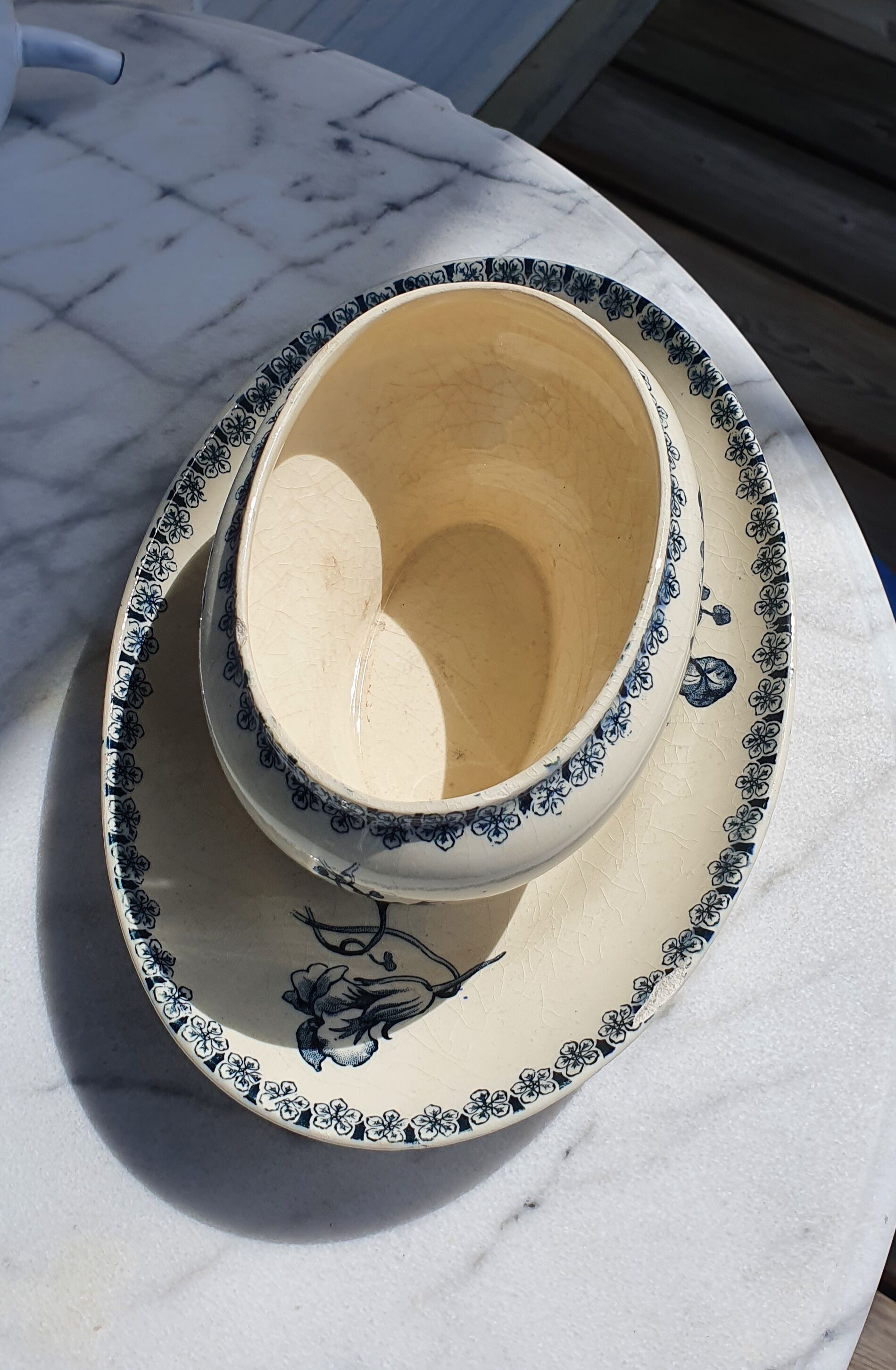 Earthenware sausage maker