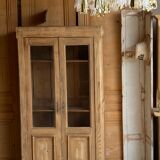 Parisian showcase cabinet