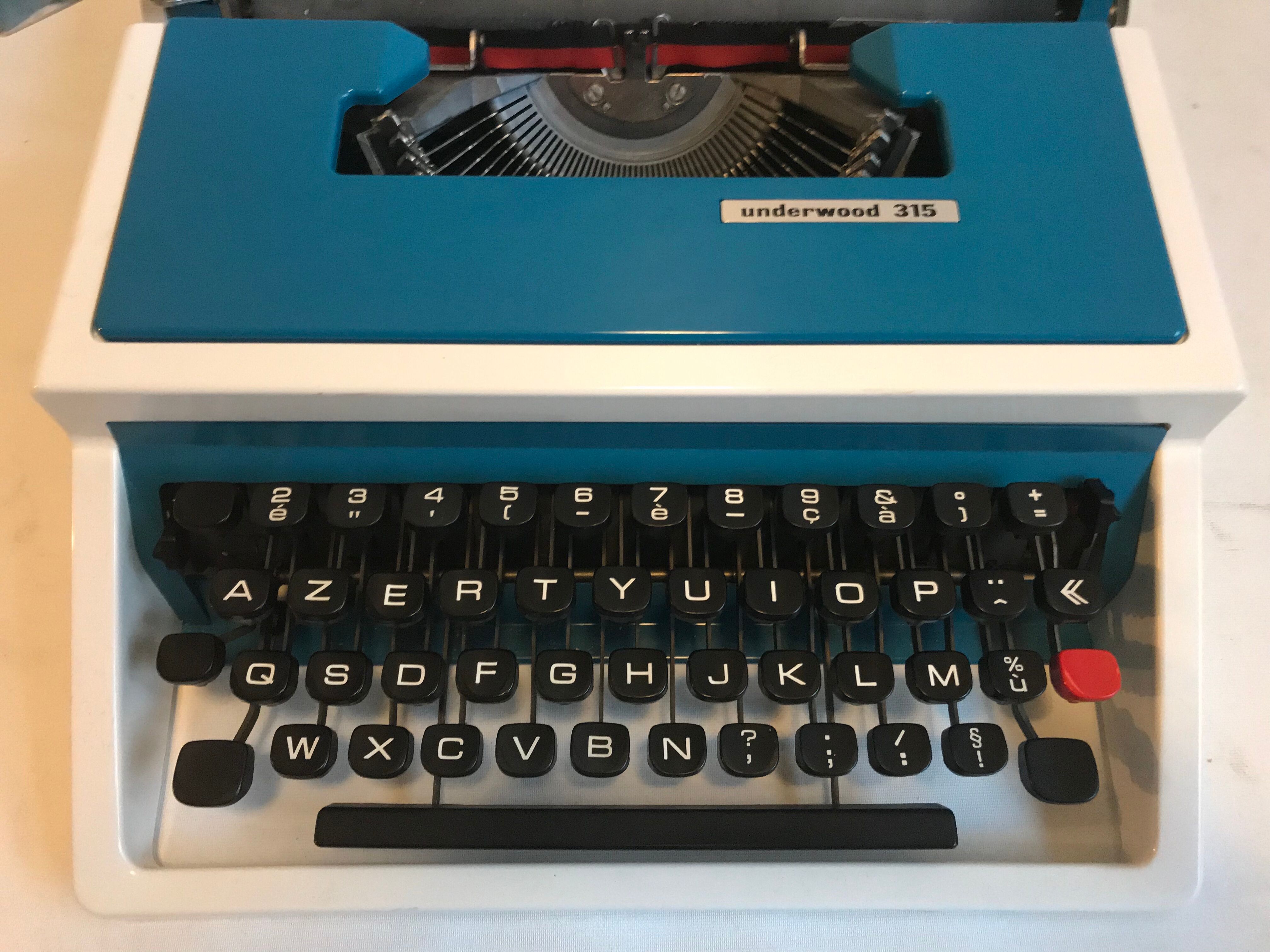 Typewriter Underwood 315