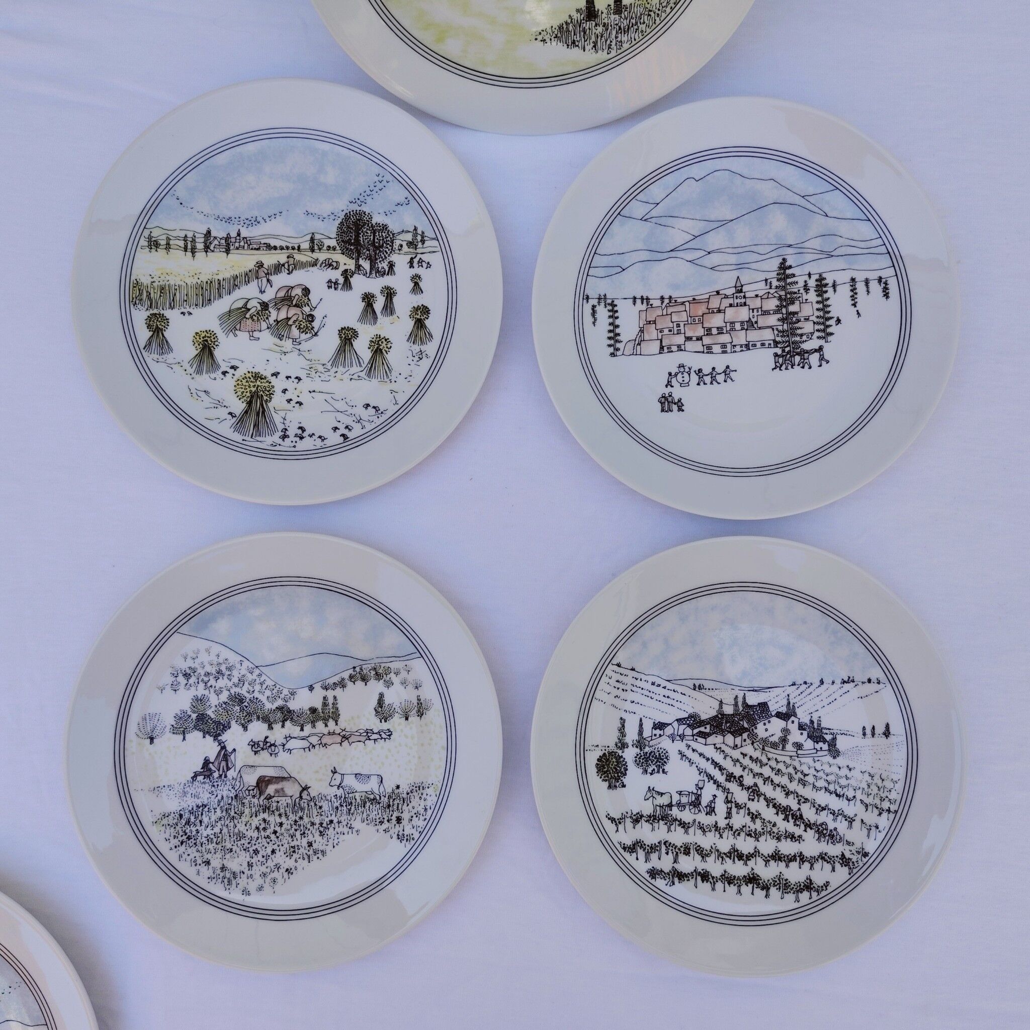 Dessert plates, Auteuil porcelain, naive, Danielle Dillemann