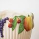 Grand colonne et cache-pot XXL en barbotine fruits