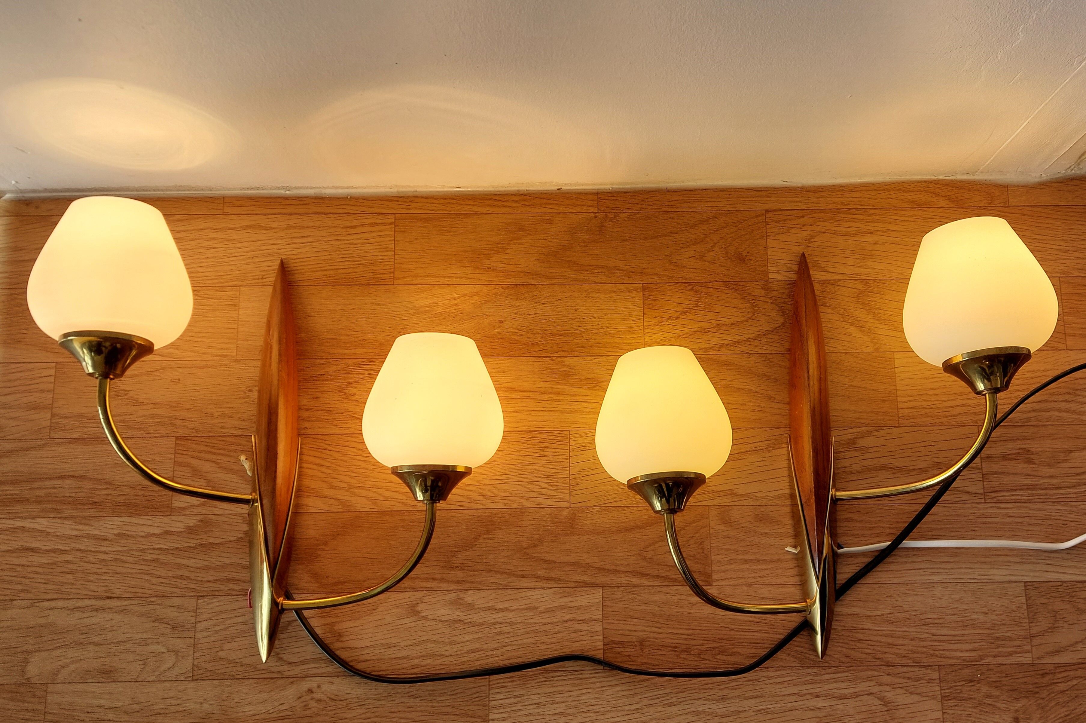 Pair of wood and gilded brass sconces 1950 boat hulls with 2 lights.