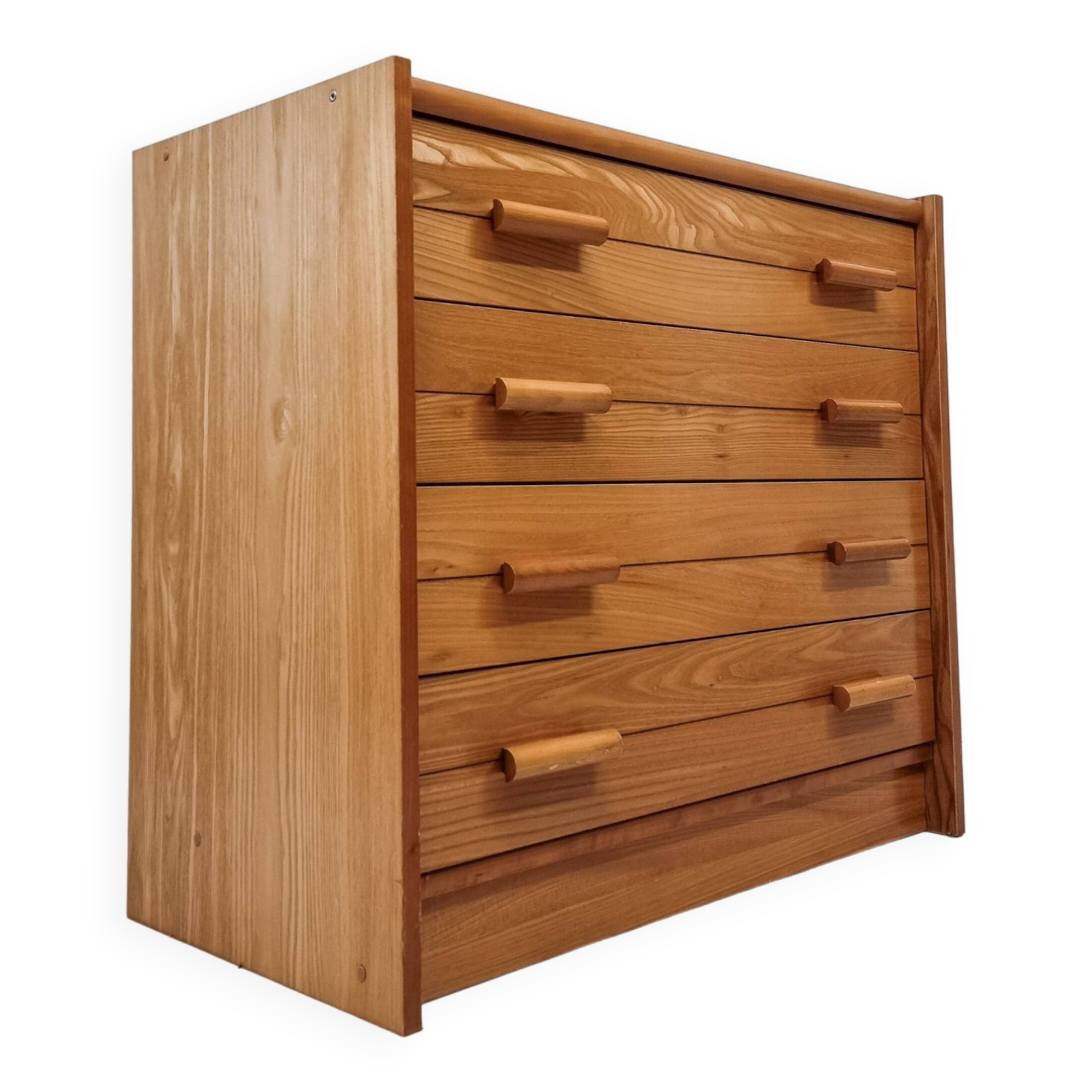 Regain elm chest of drawers