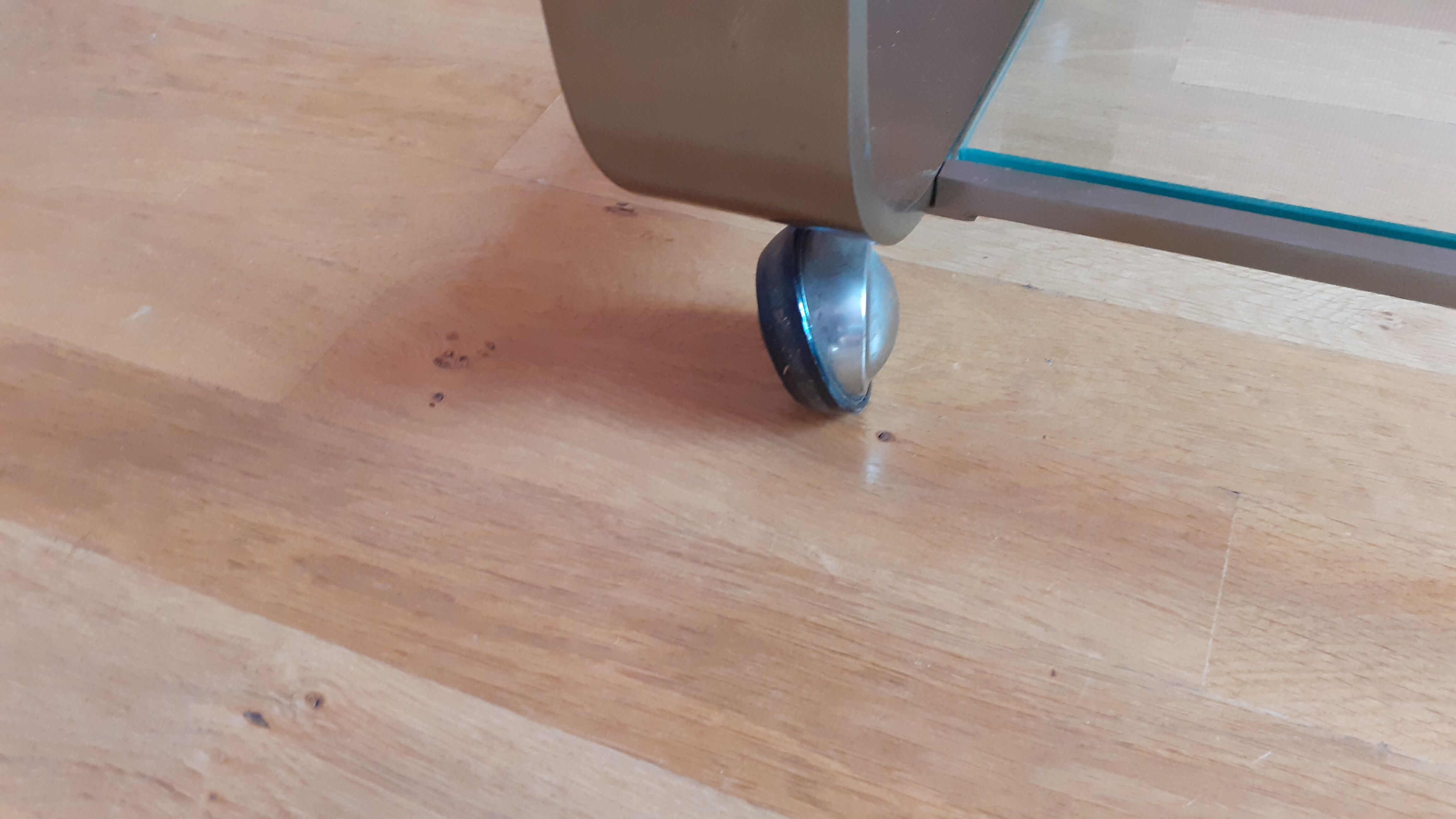 Coffee table 1970s, in metal 2 tones and glass.