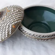 Stoneware bonbonnière