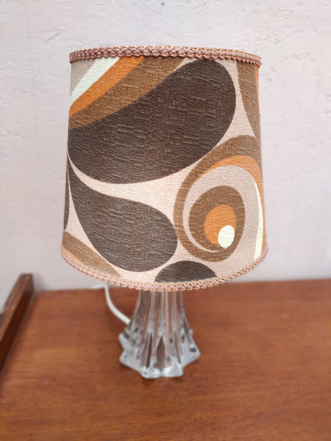 Lampe vintage, abat jour années 70
