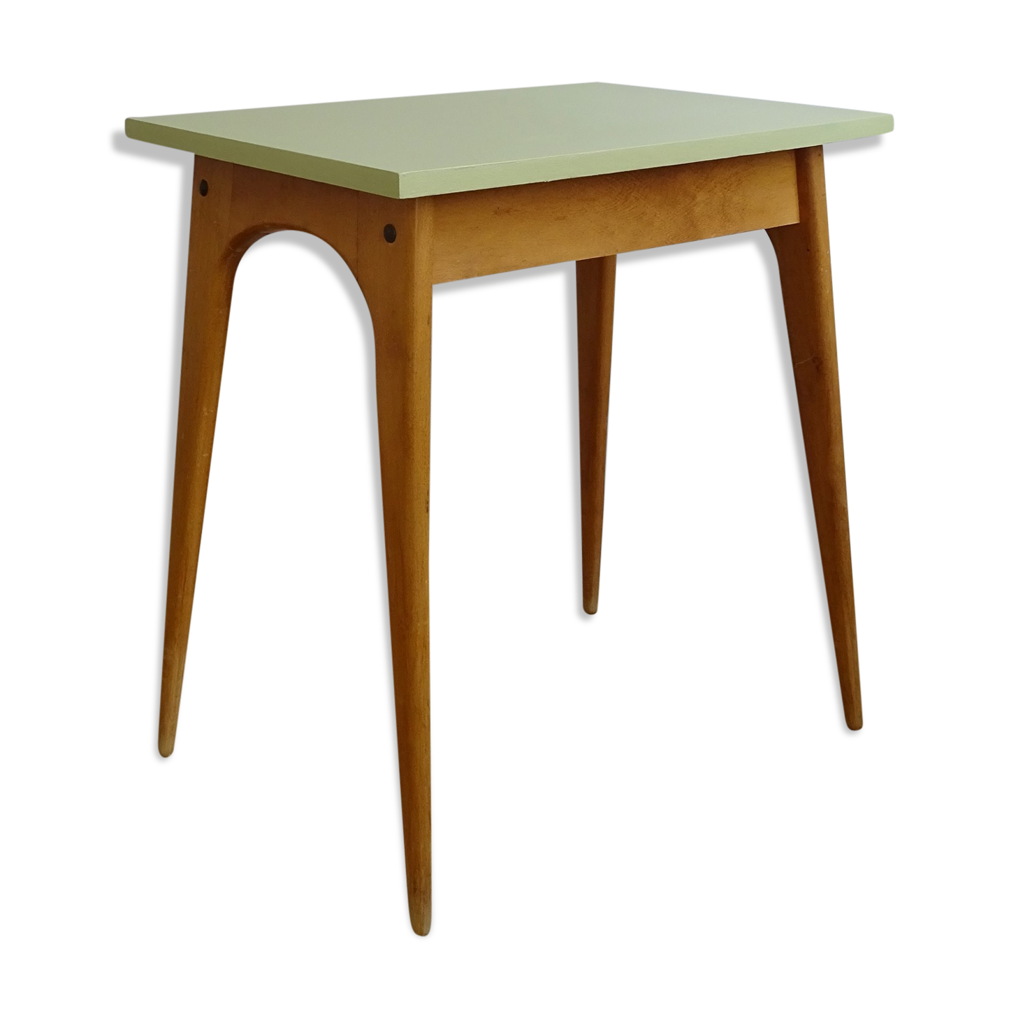 Stella table