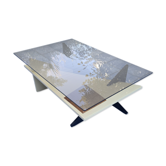 Lacquered medium design coffee table